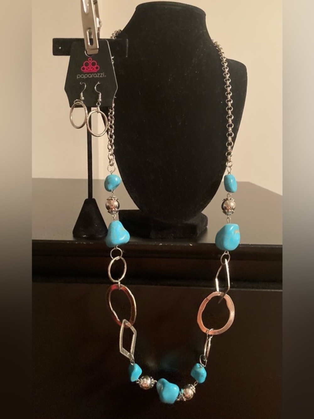 paparazzi Turquoise Stone Silver-Link Necklace with Hoop Accents